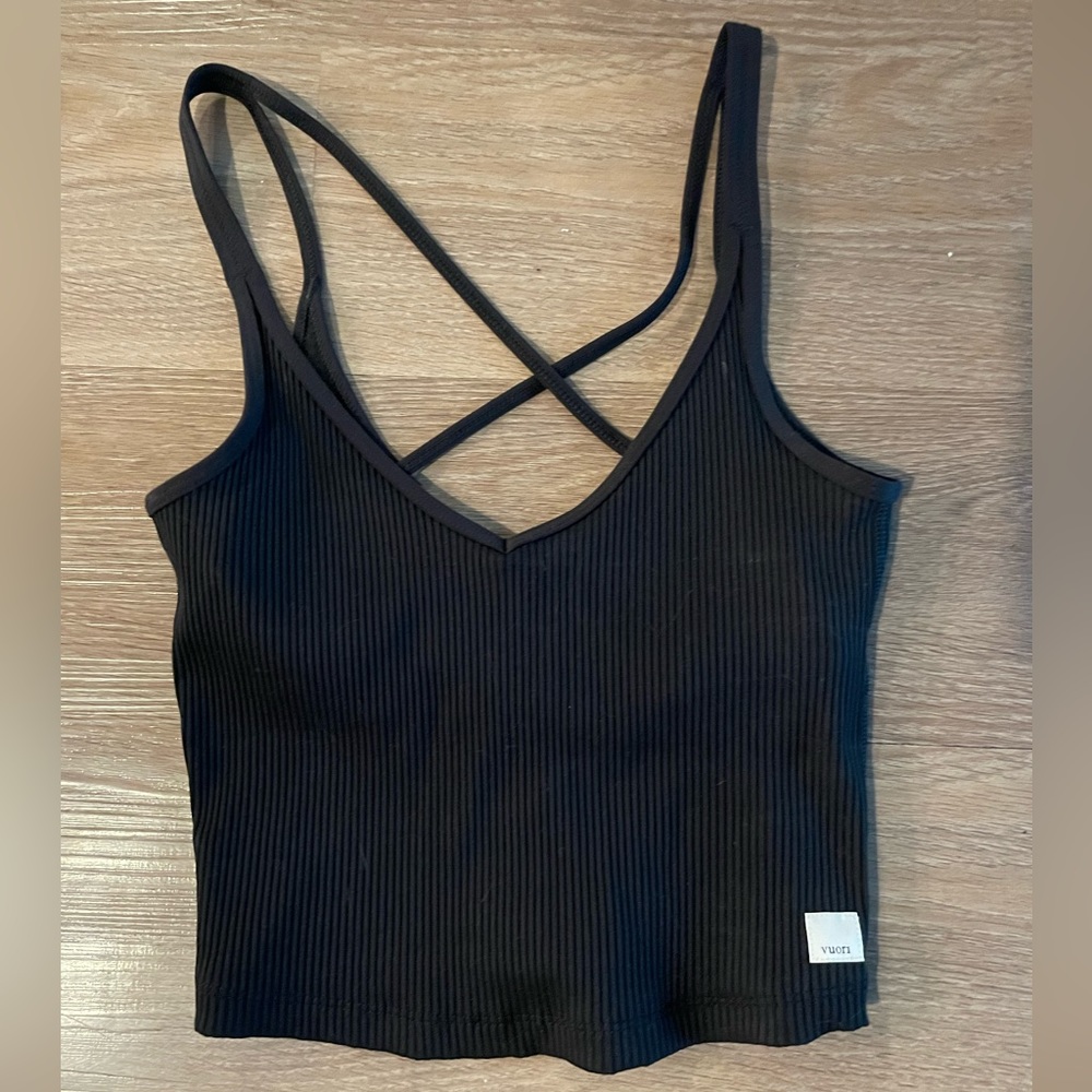 Vuori Cropped Tank Top 🖤